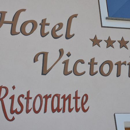 Hotel Victoria Ливиньо Екстериор снимка